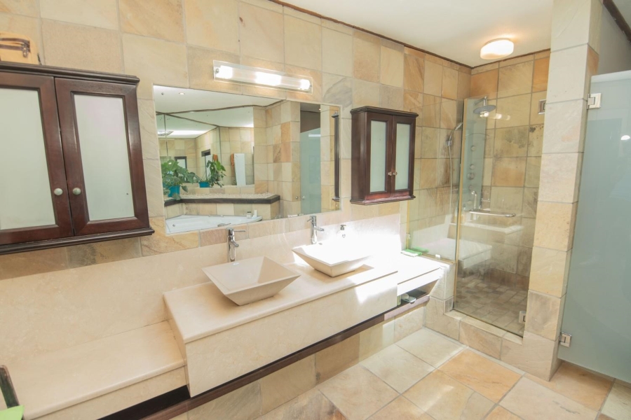 6 Bedroom Property for Sale in Walmer Heights Eastern Cape